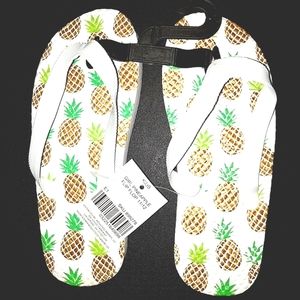 Girls Pineapple Flip Flops! 🍍 Size 11/12